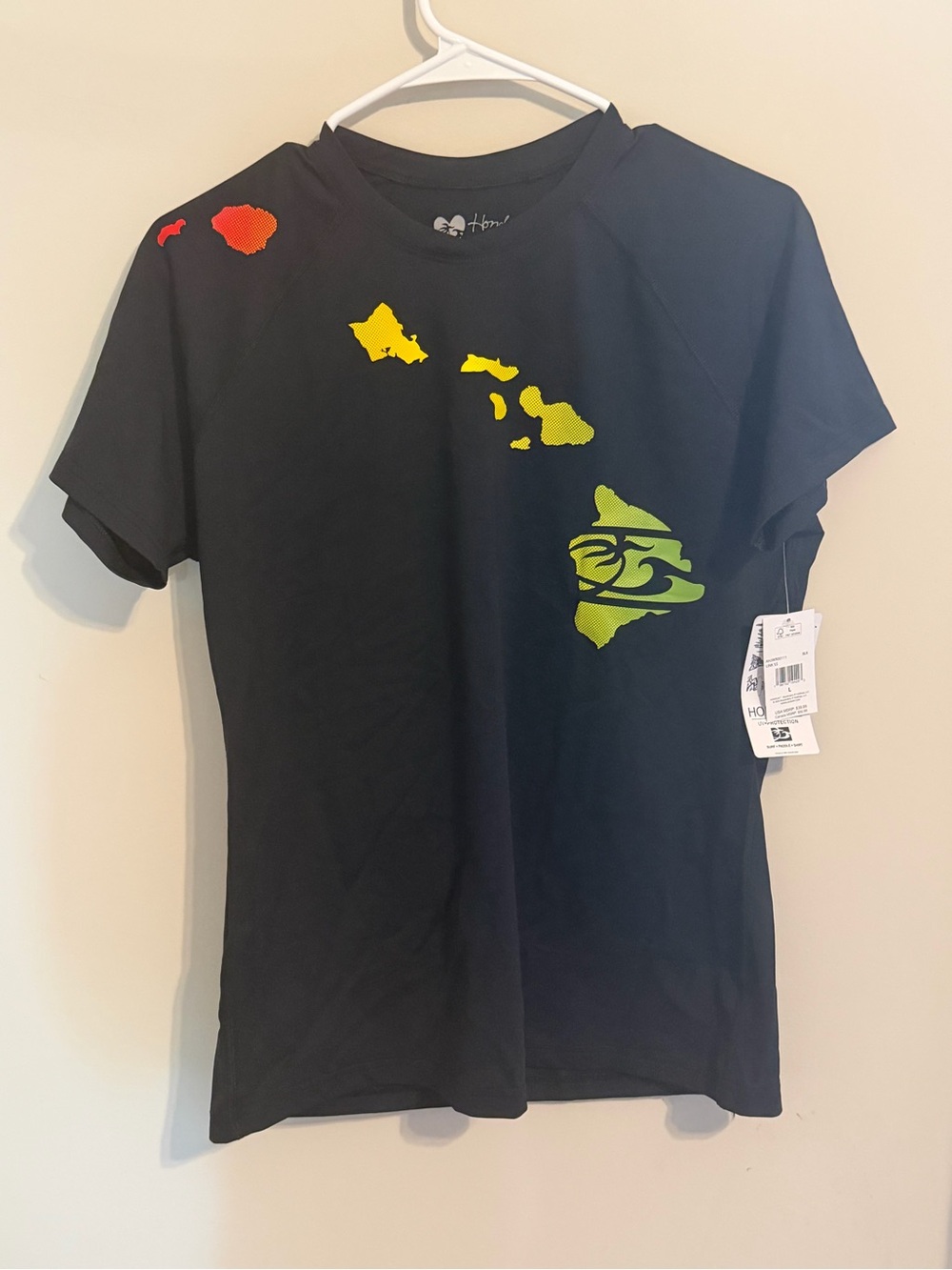 Honolua women’s Black Short Sleeve Tee with Island Graphic